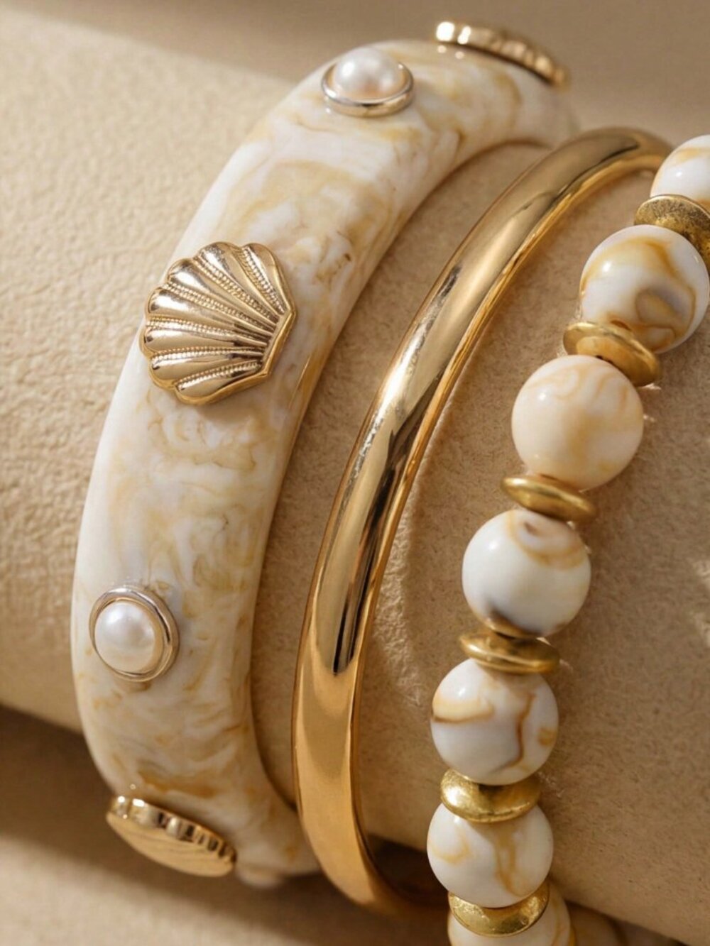 Multicolor Boho Women's Resin Multilayer Shell & Faux Pearl Bangle Set - Picture 5 of 6